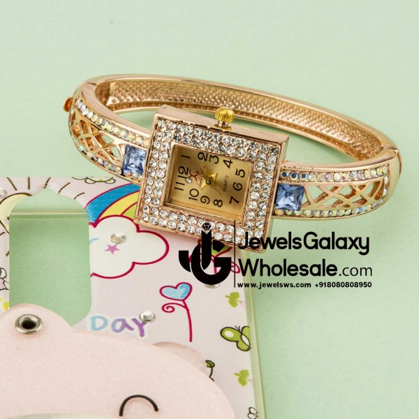 Rose Gold Plated American Diamond Square Design Fashionable Bracelet Watch