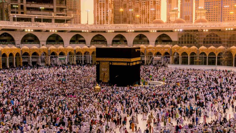 How to Embark on a Spiritually Fulfilling Umrah?